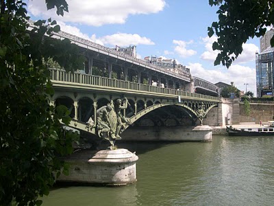 le pont  Mirabeau  à  Paris  (mes photos)apollinaire-pont-mirabeauparis