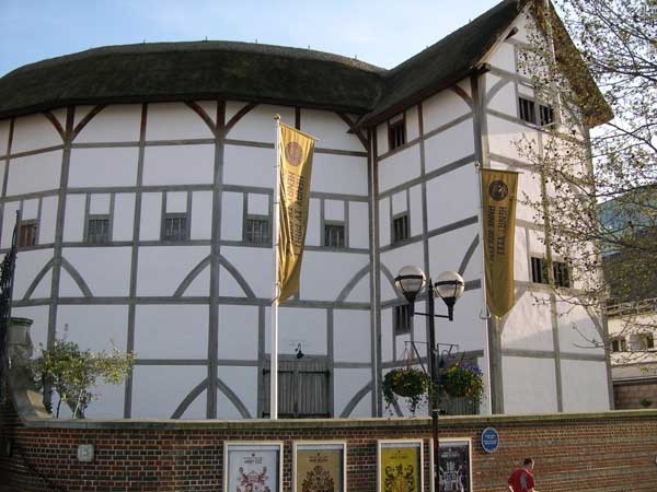 William  Shakespeare , le th&eacute;&acirc;tre  du  Globe
